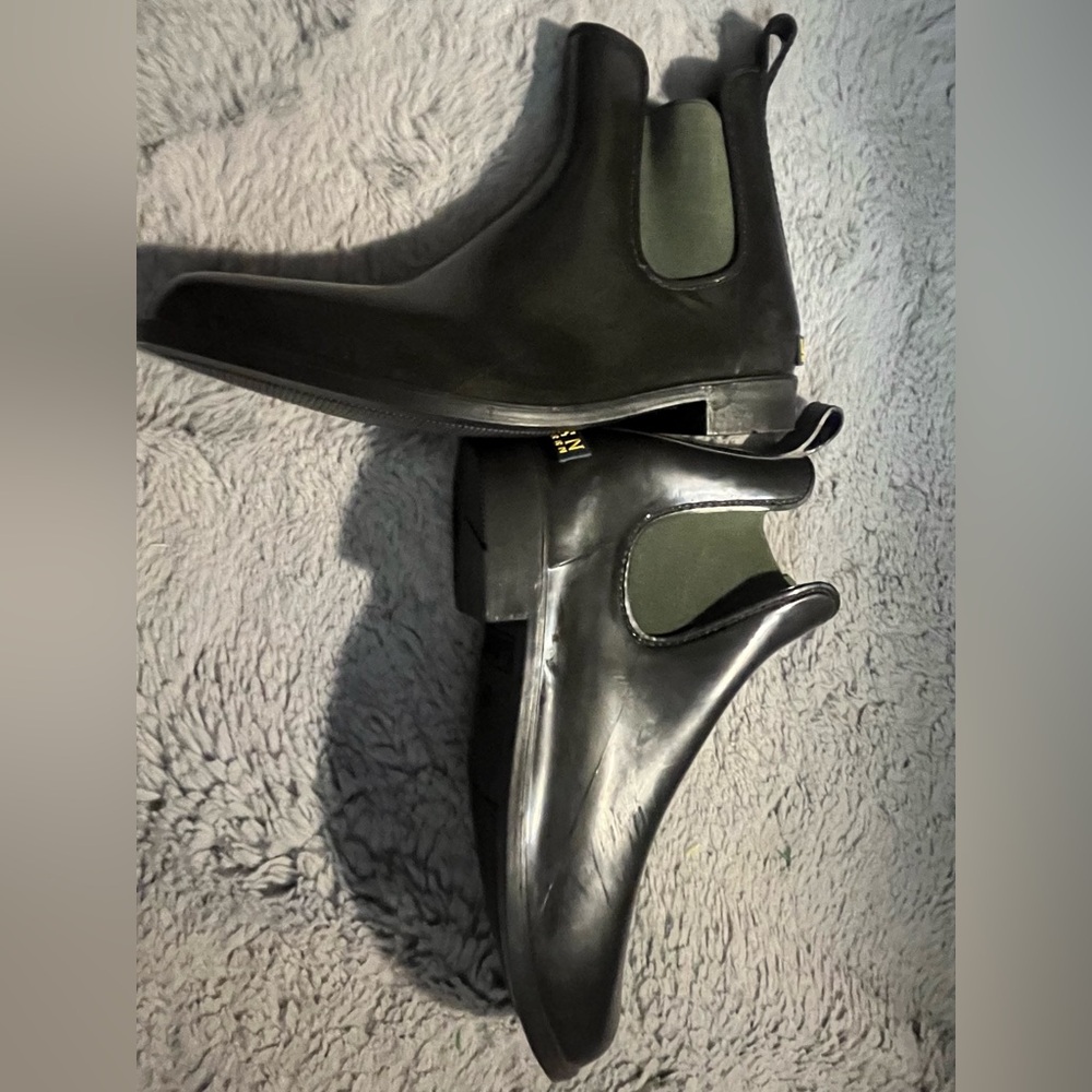 Ralph Lauren women black PVC elastic above ankle rain boots size 9
